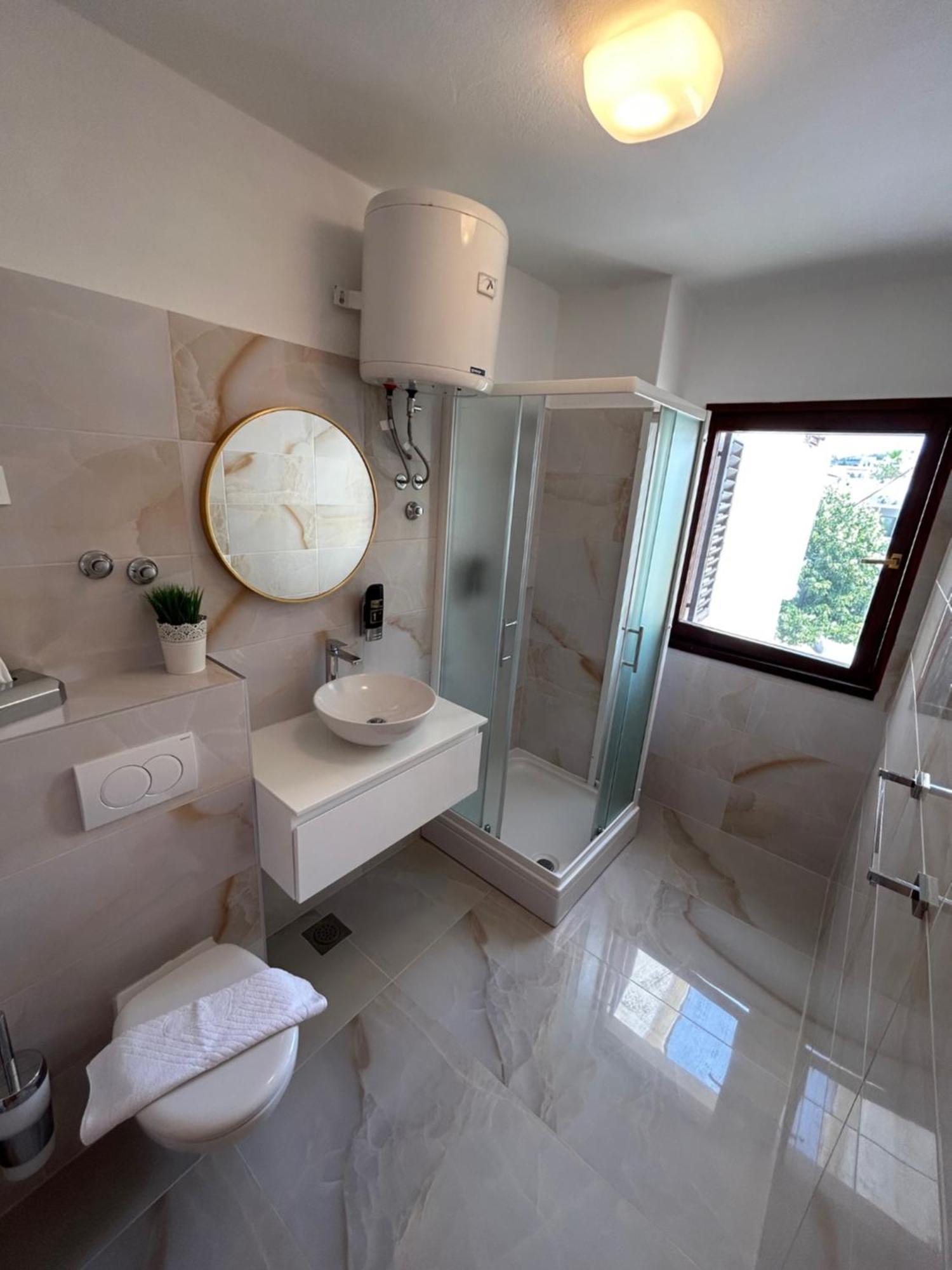 Apartments And Rooms Diana Zadar Exterior foto